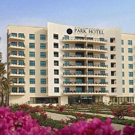 Park Apartments Dubai,An Edge By Rotana Hotel Екстериор снимка