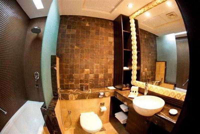 Park Apartments Dubai,An Edge By Rotana Hotel Екстериор снимка